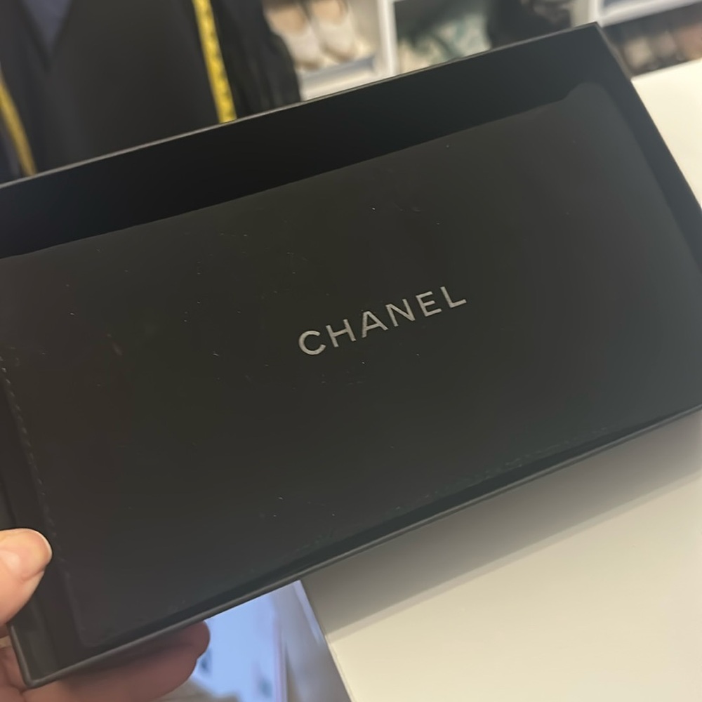 Chanel Black Quilted Wallet - Picture 15 of 17